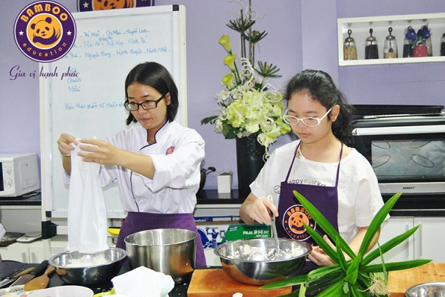 Học làm bánh tại Bamboo Education