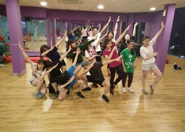 Học nhảy Shuffle dance tại Goldstar Dance Club