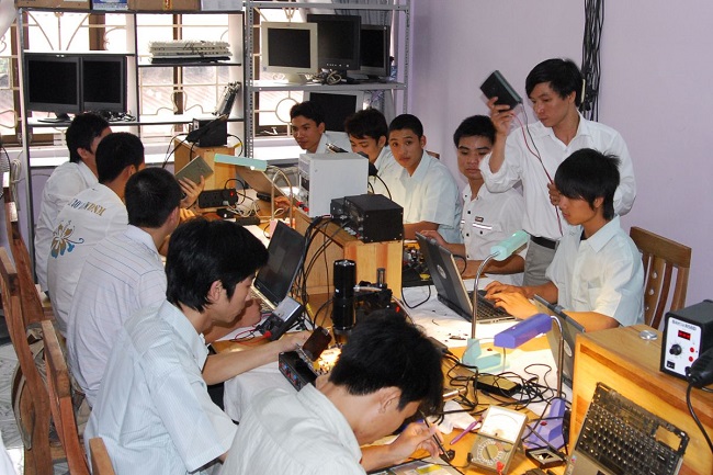 Học nghề điện dân dụng tai Trường trung cấp Sài Gòn