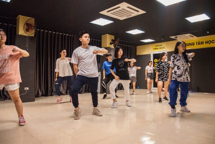 Top 5 trung tâm học nhảy Shuffle Dance tốt nhất TPHCM