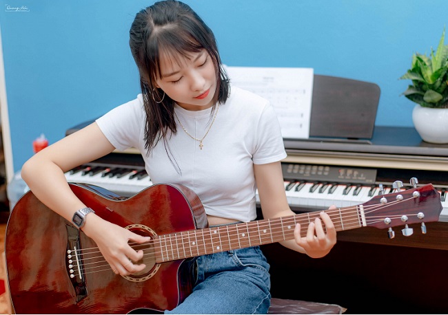 Top 8 địa chỉ học đàn Guitar giá rẻ dành cho Sinh viên ở Hà Nội