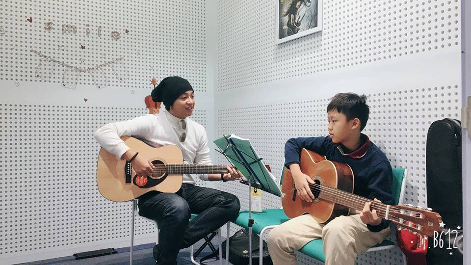 Học guitar tại Việt Thương