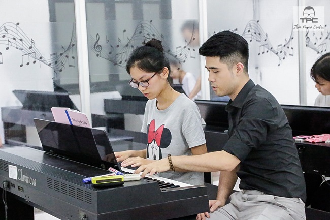 Học Piano tại Trung tâm Đào tạo Nhạc công Thiên Phú