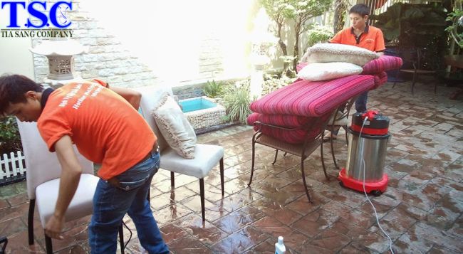 Dịch vụ giặt ghế sofa tại nhà TPHCM Tia Sáng