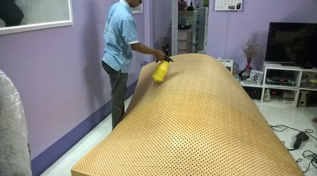 Giặt sofa tại nhà Hà Nội giá rẻ | Ảnh từ Công Ty Gia Thành