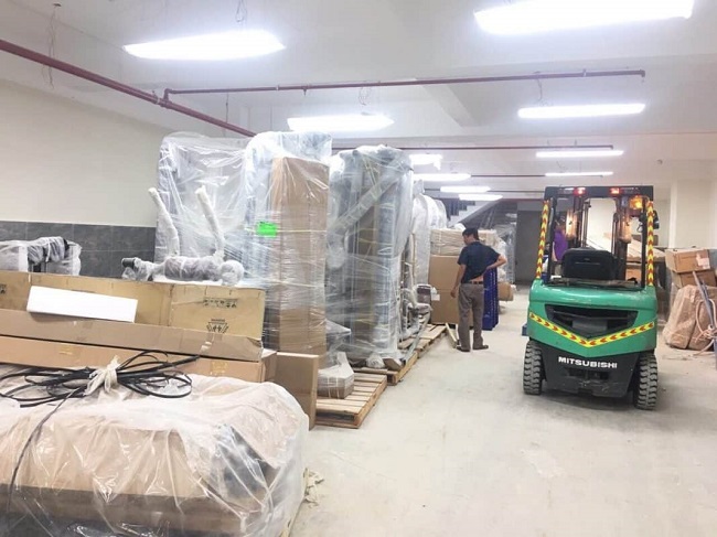 Dịch vụ chuyển kho xưởng trọn gói giá rẻ | Ảnh từ công ty Viet Moving