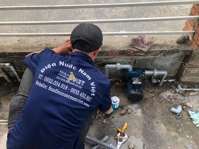 Sửa điện nước Sài Gòn giá rẻ | Ảnh từ công ty Nam Việt