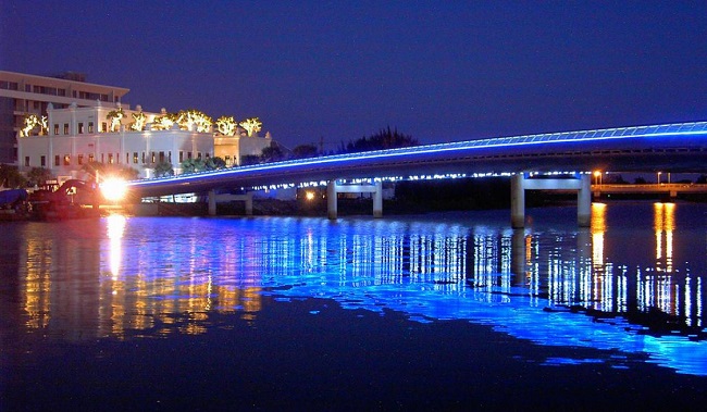 Cầu Ánh Sao – Hồ Bán Nguyệt