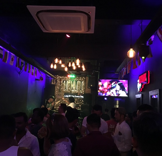 Thị Bar Saigon