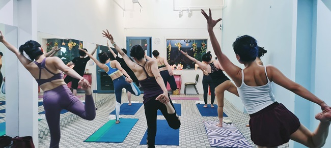 Yoga SNS Studio