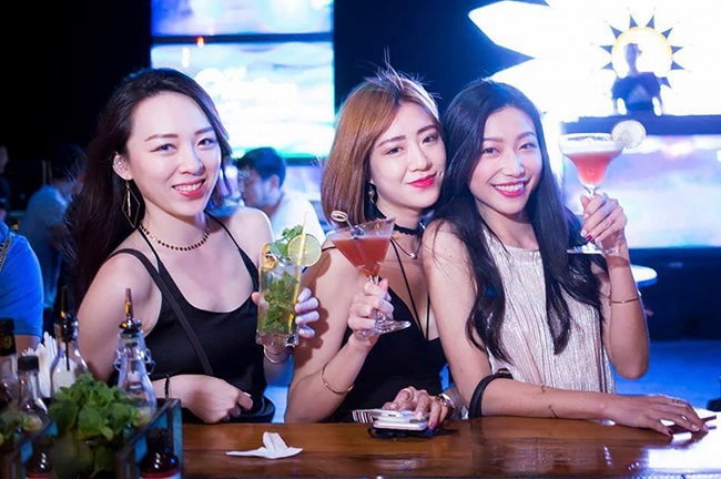 Top 10 quán bar ở Quận Bình Tân nổi tiếng, quẩy cực đã
